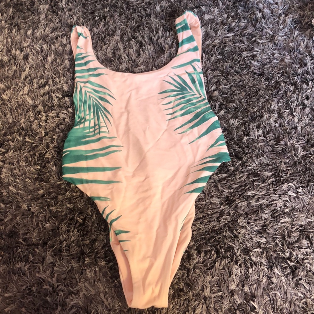 Swim suit